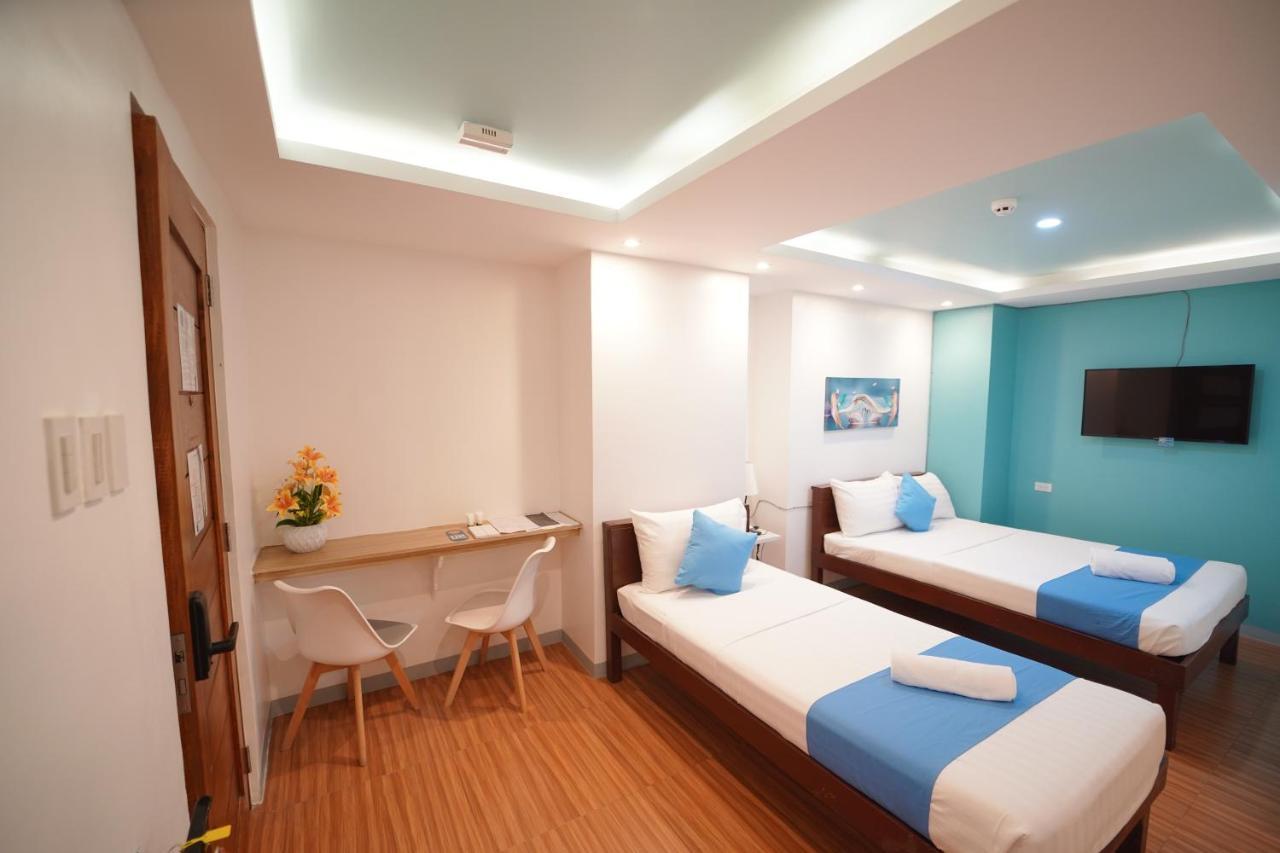 Arzo Hotel Premier Makati City Zimmer foto
